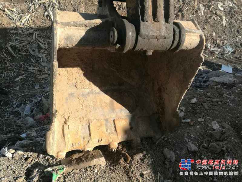 山西出售转让二手5800小时2011年临工LG665挖掘机