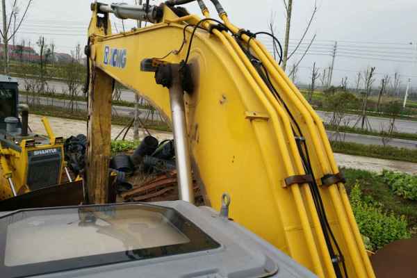 湖北出售转让二手8700小时2011年徐工XE215C挖掘机