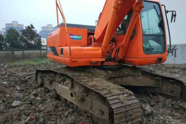 安徽出售转让二手6604小时2012年斗山DH225挖掘机