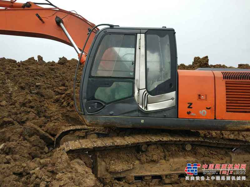 安徽出售转让二手8634小时2010年日立ZX200挖掘机