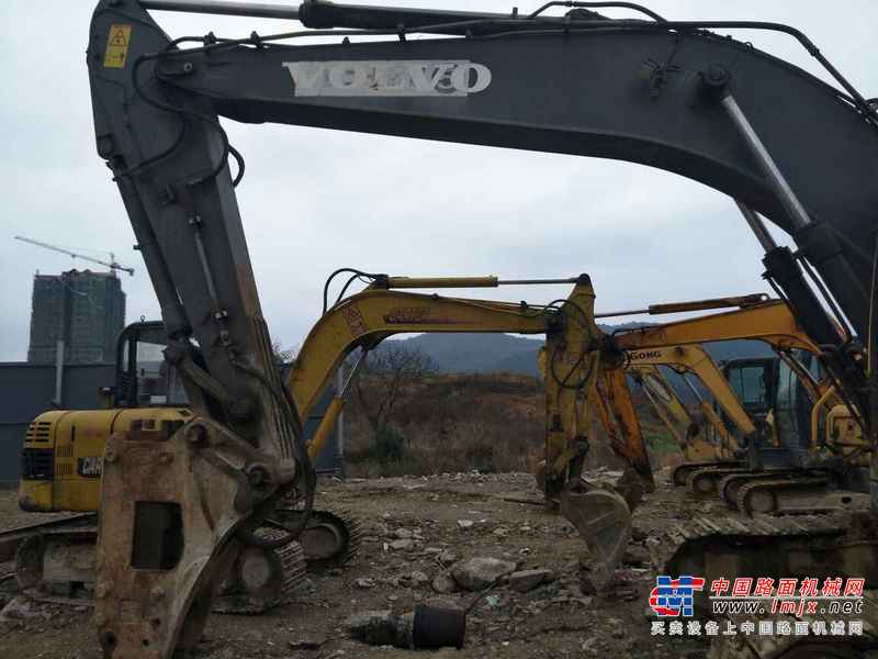 贵州出售转让二手10000小时2009年沃尔沃EC210B挖掘机