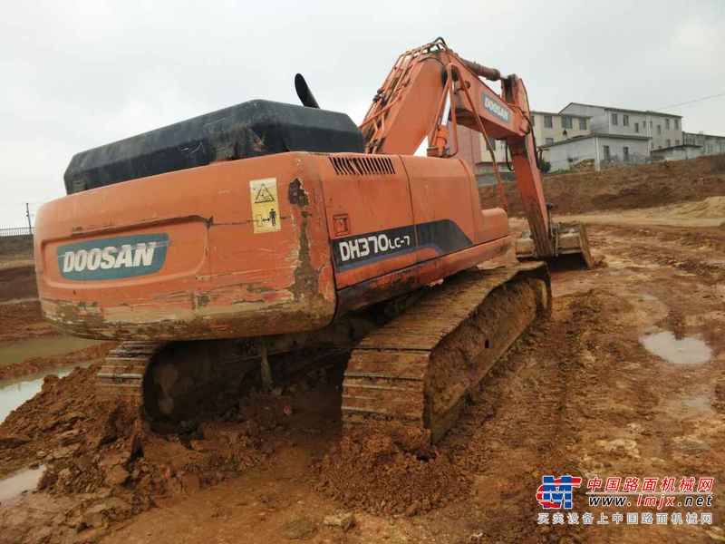 江西出售转让二手9500小时2009年斗山DH300LC挖掘机