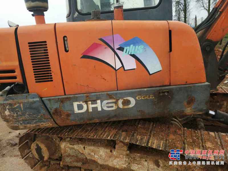 江西出售转让二手6800小时2010年斗山DH55挖掘机