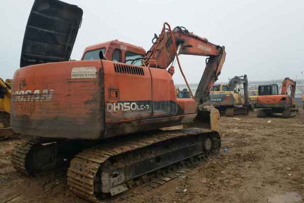 湖北出售转让二手8000小时2010年斗山DH150LC挖掘机
