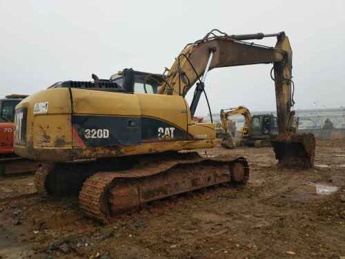 湖北出售转让二手8000小时2010年卡特彼勒320D挖掘机