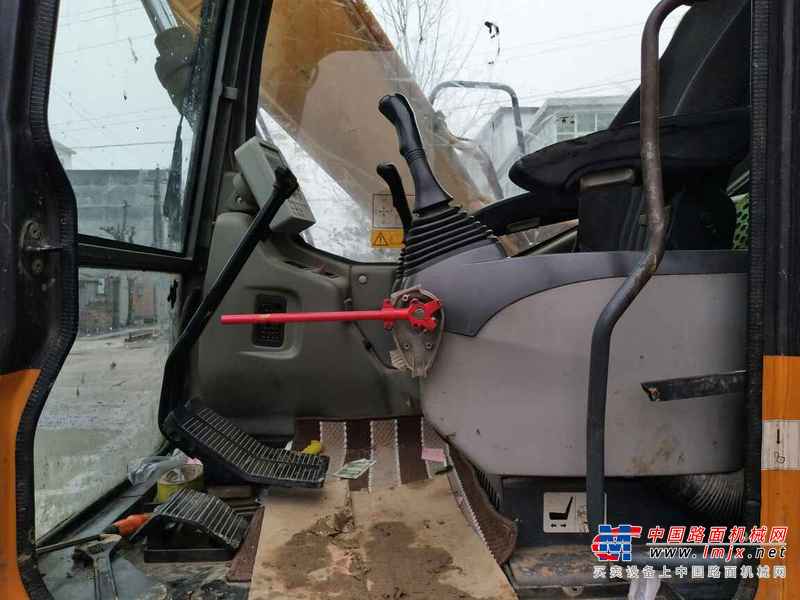 河南出售转让二手8681小时2010年三一重工SY135C挖掘机