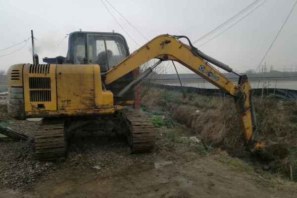 安徽出售转让二手8000小时2010年徐工XE80挖掘机