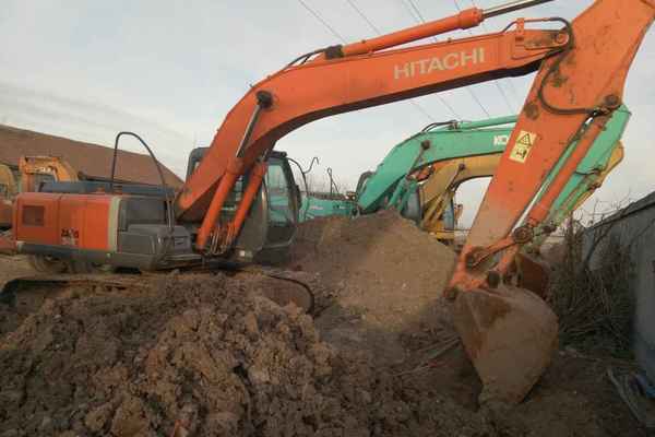 山东出售转让二手12000小时2009年日立ZAXIS240LC挖掘机