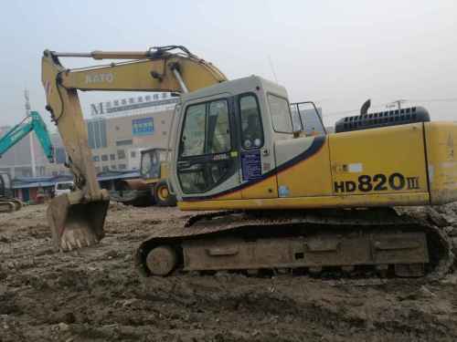 湖北出售转让二手14000小时2009年加藤HD820III挖掘机