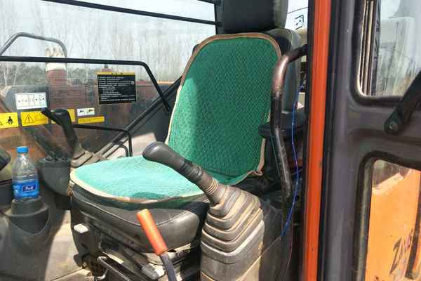 河南出售转让二手6800小时2011年日立ZX60挖掘机