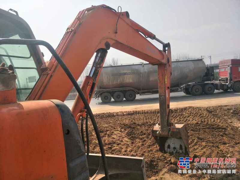 河南出售转让二手6800小时2011年日立ZX60挖掘机
