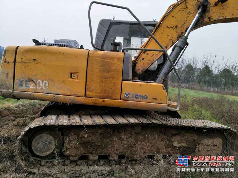 江西出售转让二手7800小时2013年徐工XE150D挖掘机