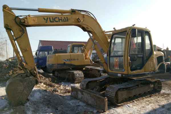 吉林出售转让二手7200小时2011年玉柴YC85挖掘机