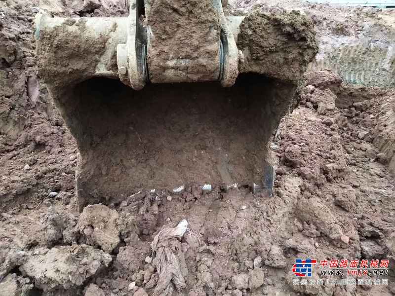 江苏出售转让二手15000小时2005年卡特彼勒320C挖掘机