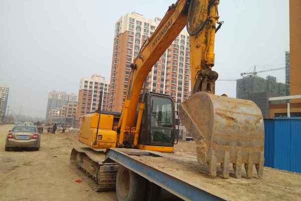 山东出售转让二手5000小时2009年现代R150LC挖掘机