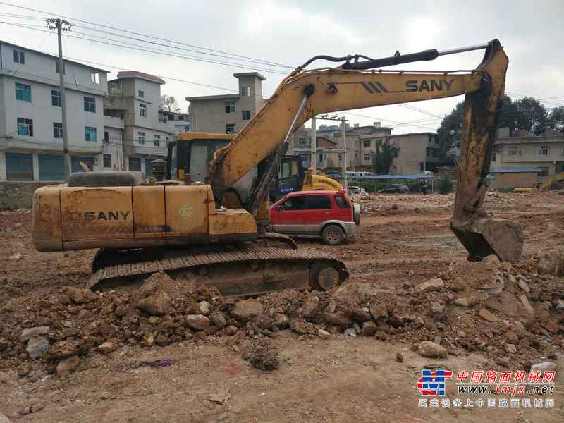 贵州出售转让二手7638小时2011年三一重工SY215C挖掘机