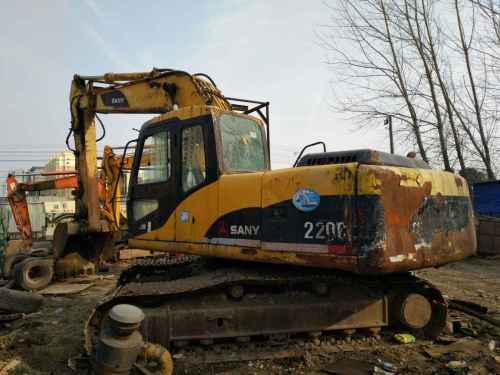 河南出售转让二手23000小时2004年三一重工SY220C挖掘机