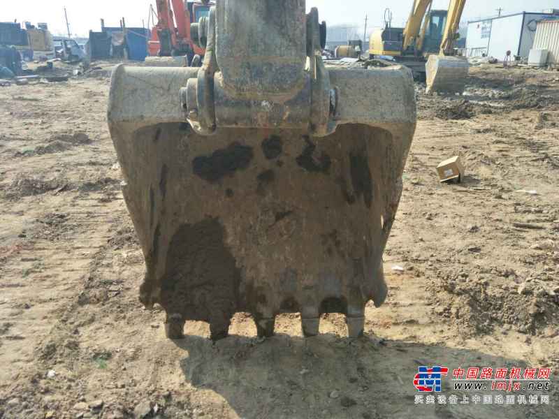 河南出售转让二手6484小时2011年住友SH210挖掘机