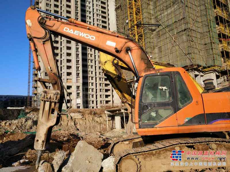 山东出售转让二手17000小时2005年大宇DH220LC挖掘机