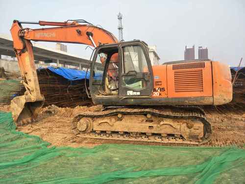 河南出售转让二手7600小时2009年日立ZX210H挖掘机