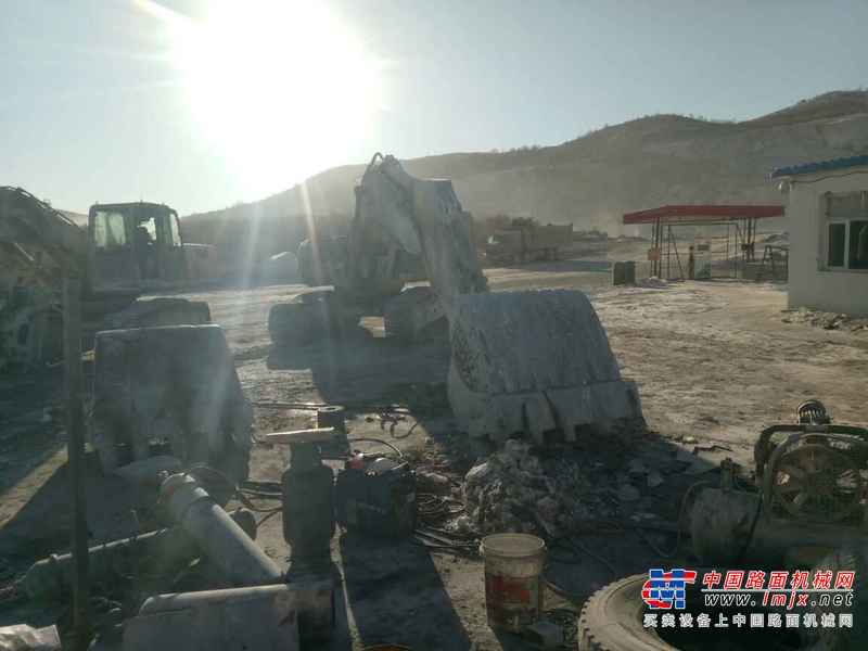 黑龙江出售转让二手10689小时2008年卡特彼勒336D挖掘机