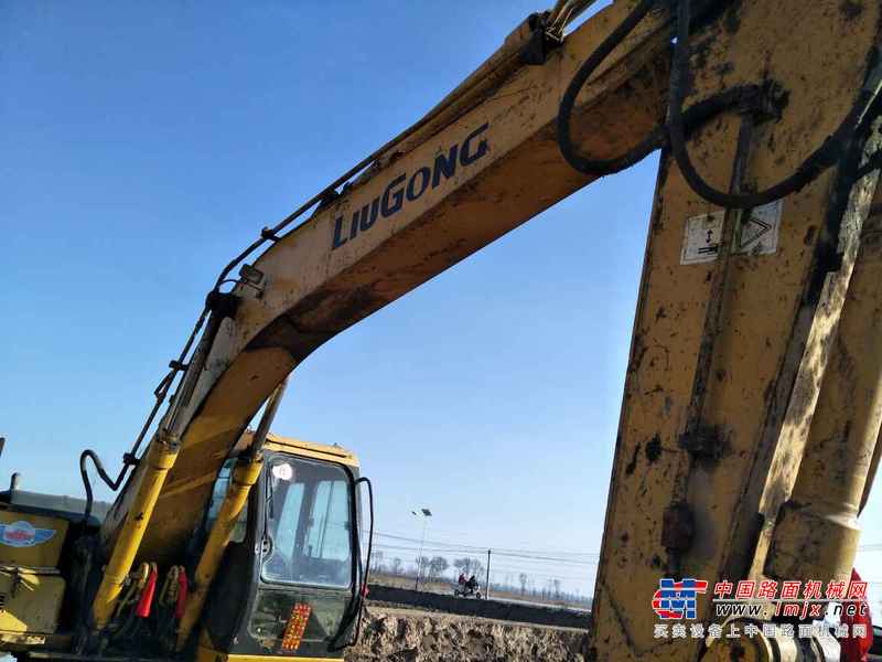 山西出售转让二手10000小时2008年柳工CLG220LC挖掘机