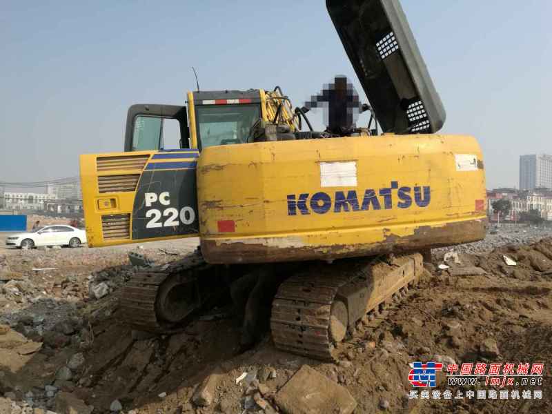 河南出售转让二手8000小时2010年小松PC200挖掘机