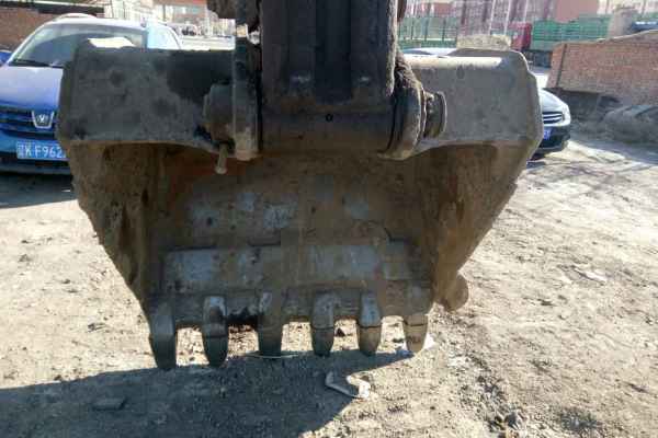 内蒙古出售转让二手10000小时2006年神钢SK250LC挖掘机