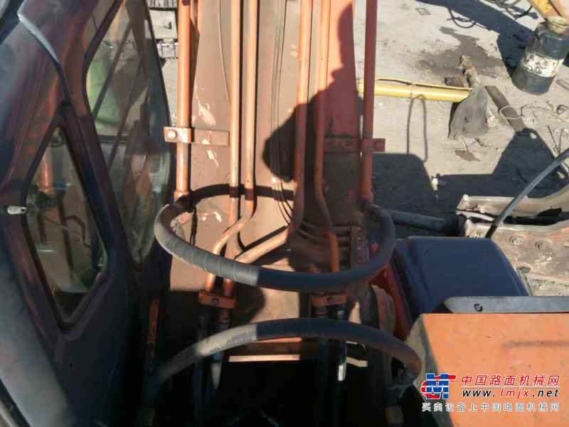 内蒙古出售转让二手10000小时2006年日立ZX200挖掘机