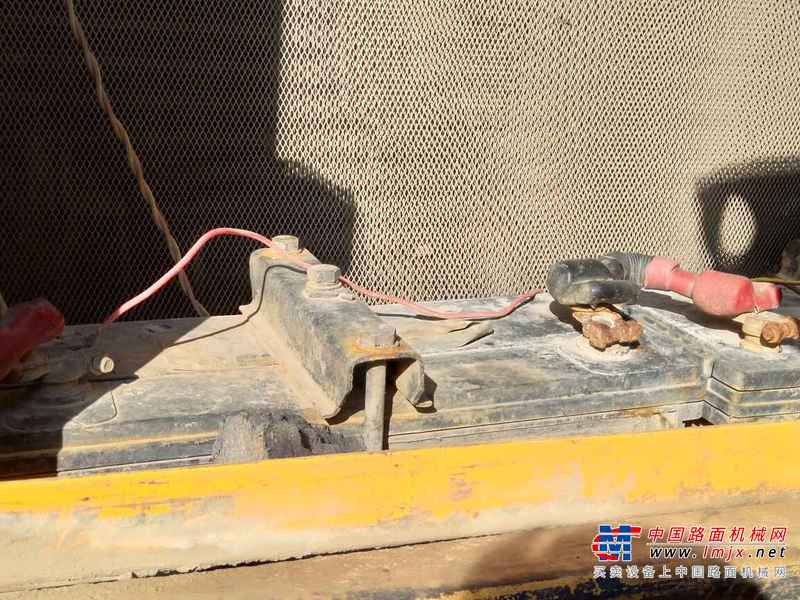 河南出售转让二手7423小时2011年现代R215挖掘机