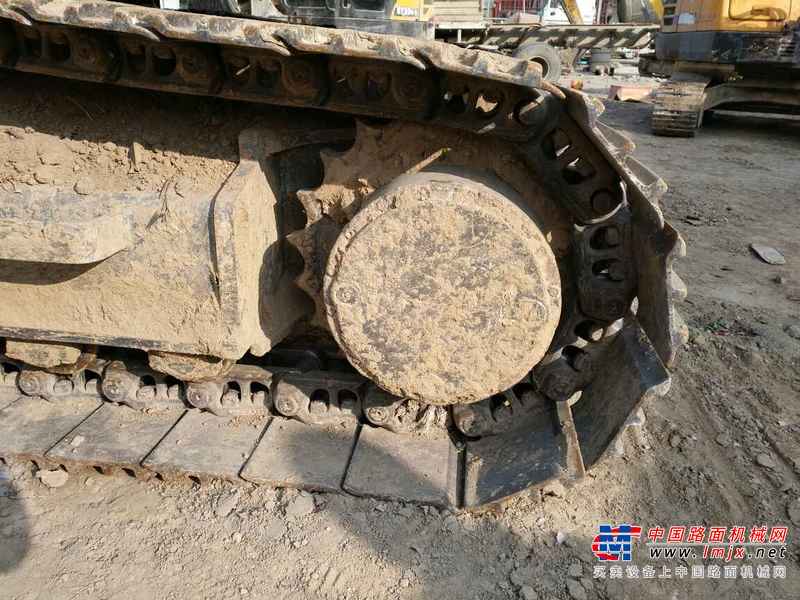 河北出售转让二手6800小时2010年徐工XE215C挖掘机