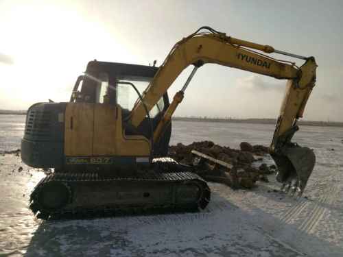 吉林出售转让二手7000小时2011年现代R80挖掘机