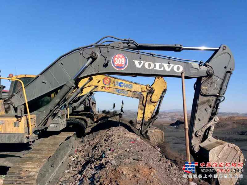 山西出售转让二手7800小时2013年沃尔沃EC380DL挖掘机
