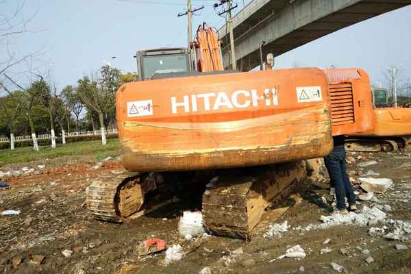 安徽出售转让二手6500小时2010年日立ZX200挖掘机