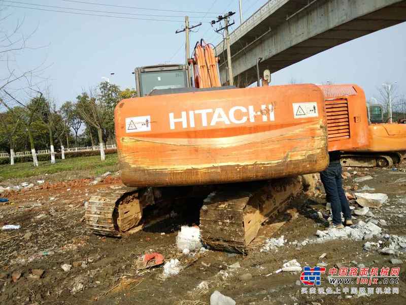 安徽出售转让二手6500小时2010年日立ZX200挖掘机