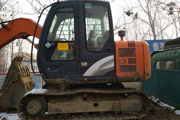 河南出售转让二手2700小时2013年日立ZX70挖掘机