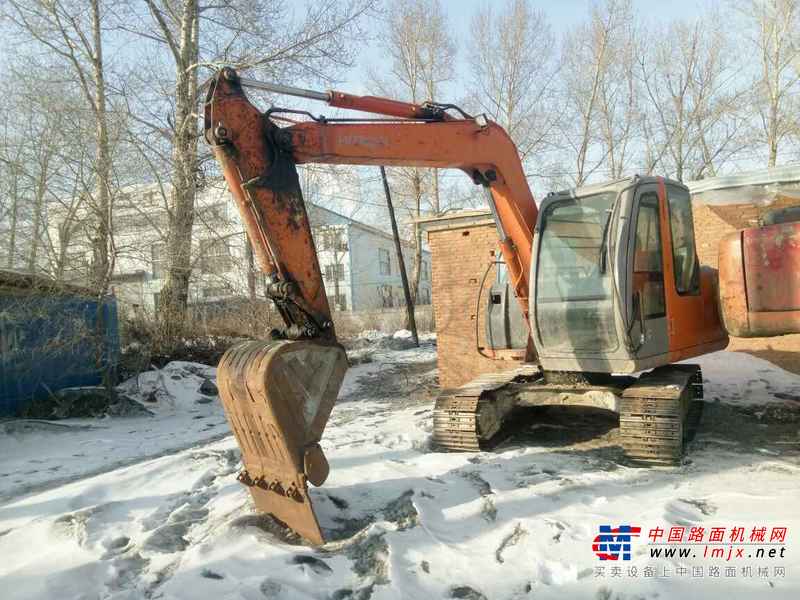 黑龙江出售转让二手12000小时2008年日立ZX70挖掘机