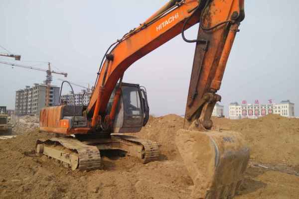 山东出售转让二手10000小时2003年日立ZX200挖掘机