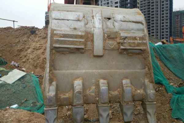 山东出售转让二手11000小时2008年斗山DH225LC挖掘机