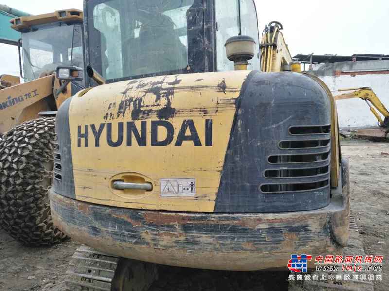 四川出售转让二手6500小时2010年现代R60挖掘机