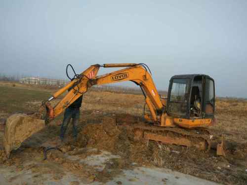 山东出售转让二手10000小时2010年福田雷沃FR65挖掘机