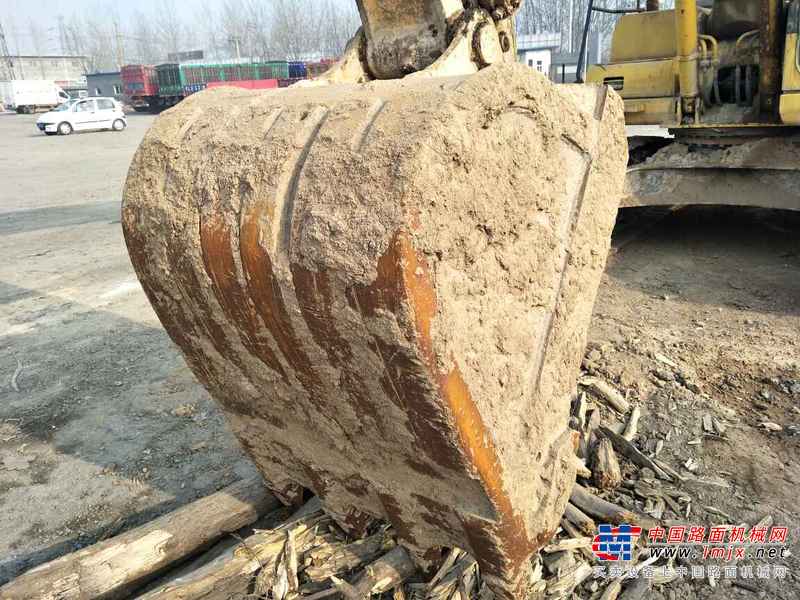 山西出售转让二手12000小时2006年小松PC220挖掘机