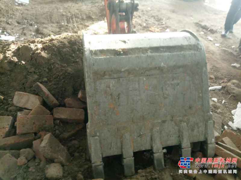 黑龙江出售转让二手7000小时2011年斗山DH80GOLD挖掘机