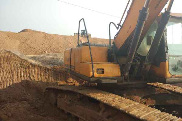 山东出售转让二手11000小时2010年三一重工SY215C挖掘机