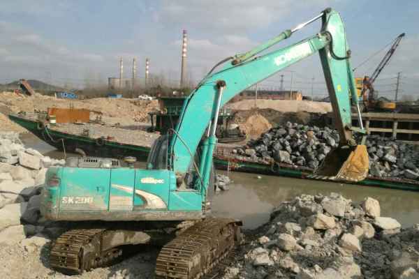 安徽出售转让二手8600小时2011年神钢SK200挖掘机