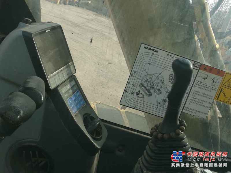河南出售转让二手6500小时2011年小松PC70挖掘机