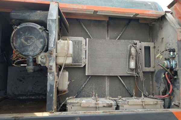 山西出售转让二手6800小时2009年日立ZX250LC挖掘机