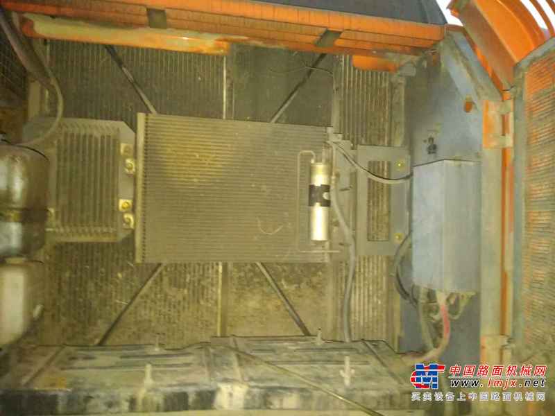山西出售转让二手10000小时2009年日立ZX240挖掘机
