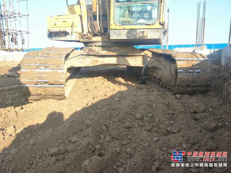 山东出售转让二手8524小时2008年临工LG6210挖掘机