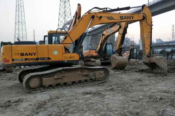 河南出售转让二手5283小时2011年三一重工SY215C挖掘机